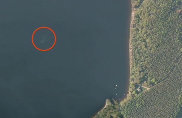 photo satellite du monstre du loch ness (nessie) Monstre du loch ness