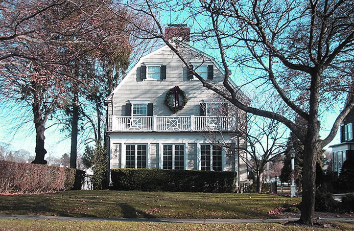 Façade Amityville